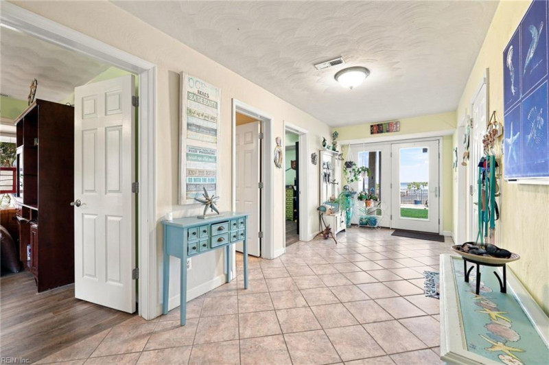 Photo 23 of 32 residential for sale in Currituck County virginia