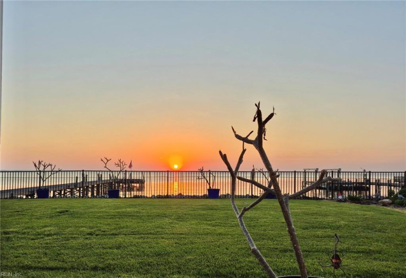 Photo 31 of 32 residential for sale in Currituck County virginia