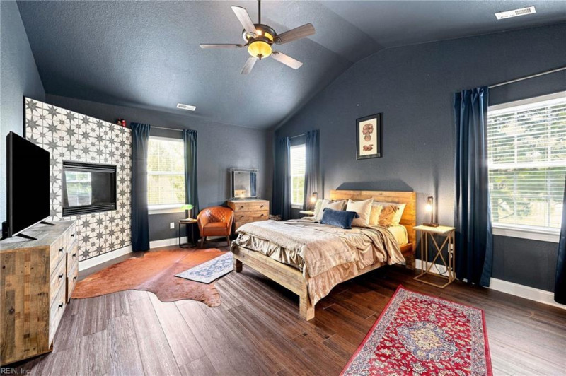 Photo 19 of 43 residential for sale in Virginia Beach virginia