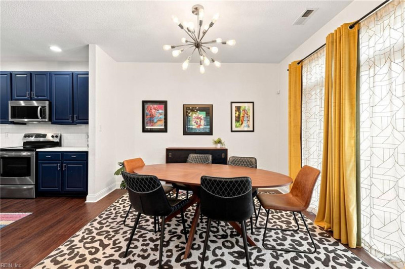 Photo 8 of 43 residential for sale in Virginia Beach virginia