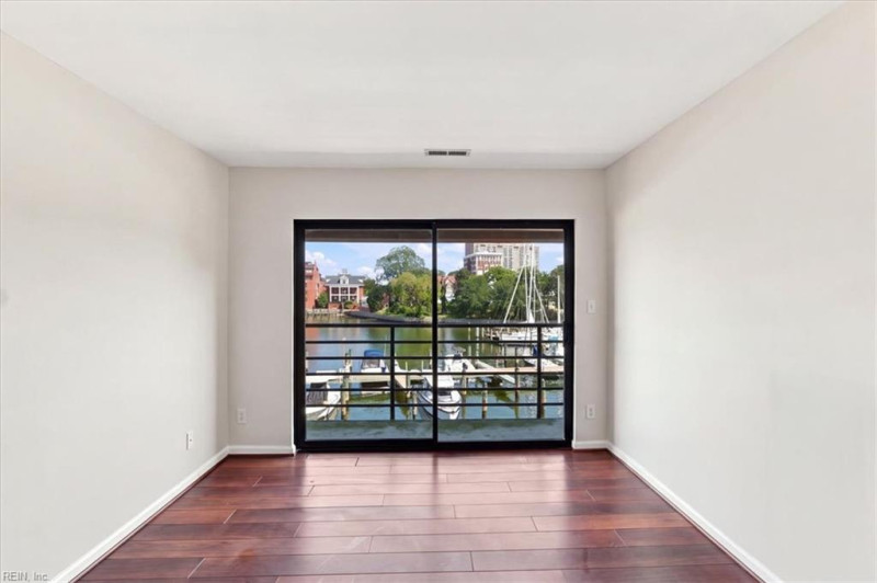Photo 18 of 49 residential for sale in Norfolk virginia