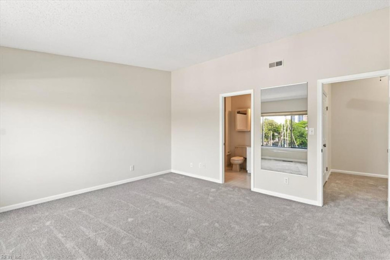 Photo 25 of 49 residential for sale in Norfolk virginia