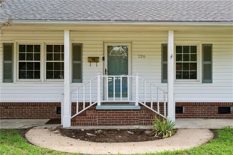 Photo 2 of 27 residential for sale in Newport News virginia Photo 2 of 27 residential for sale in Newport News virginia