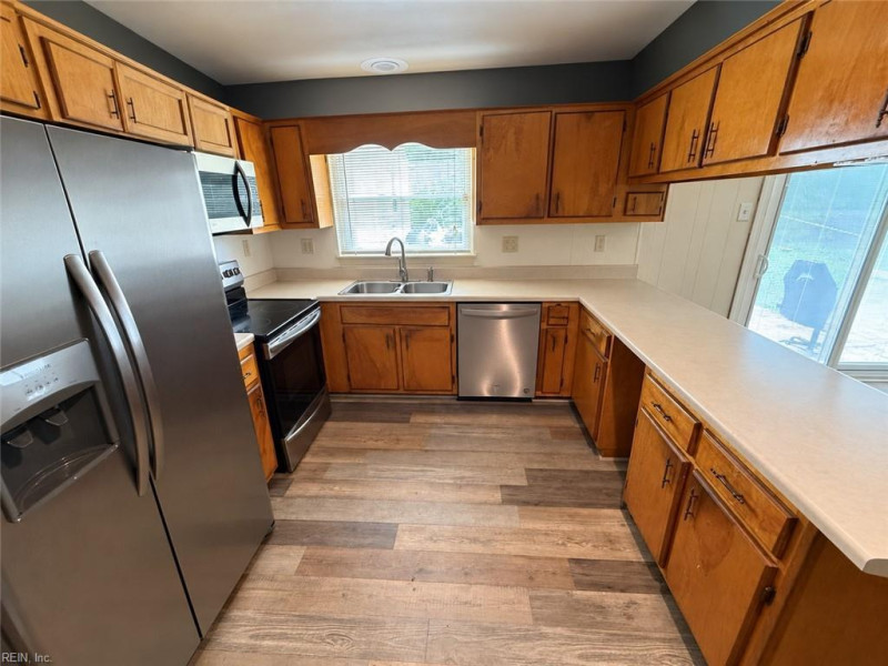 Photo 6 of 16 residential for sale in Chesapeake virginia Photo 6 of 16 residential for sale in Chesapeake virginia