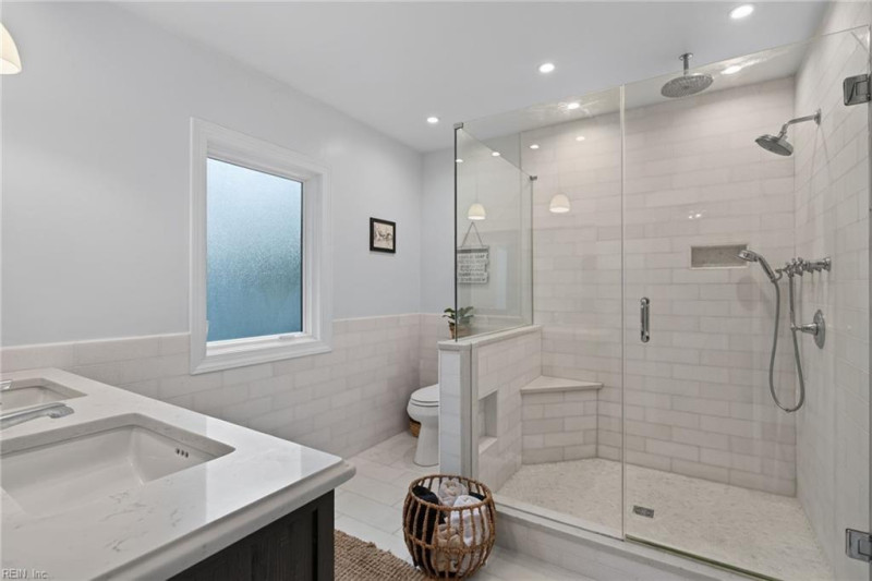 Photo 19 of 36 residential for sale in Virginia Beach virginia