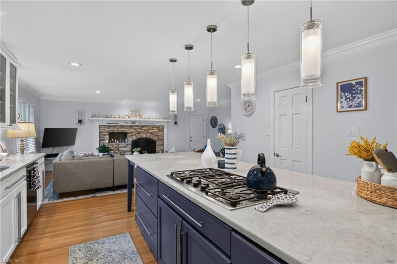 Photo 2 of 36 residential for sale in Virginia Beach virginia