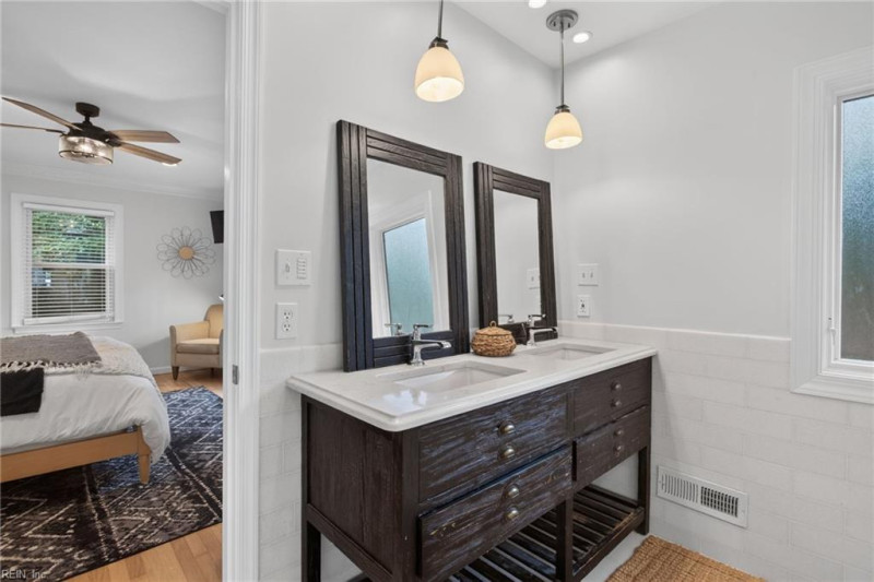 Photo 20 of 36 residential for sale in Virginia Beach virginia