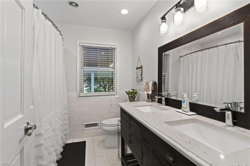 Photo 23 of 36 residential for sale in Virginia Beach virginia