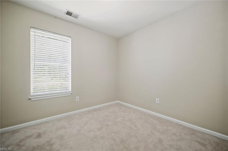 Photo 14 of 43 residential for sale in Chesapeake virginia