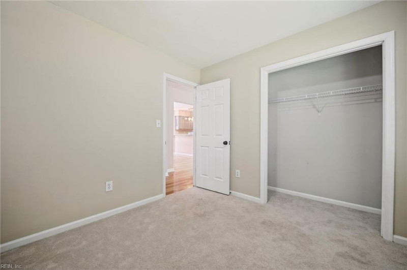 Photo 15 of 43 residential for sale in Chesapeake virginia