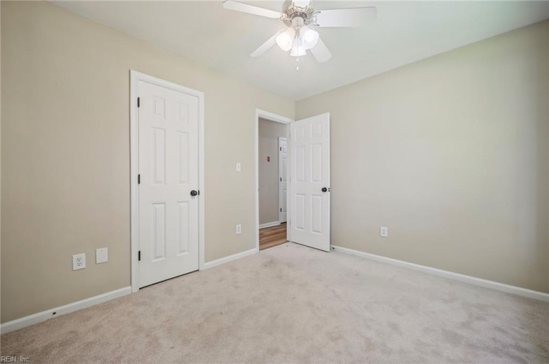 Photo 17 of 43 residential for sale in Chesapeake virginia