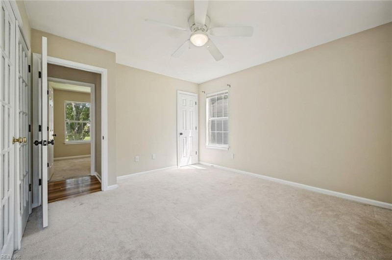 Photo 20 of 43 residential for sale in Chesapeake virginia