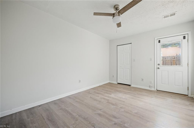 Photo 15 of 27 residential for sale in Virginia Beach virginia