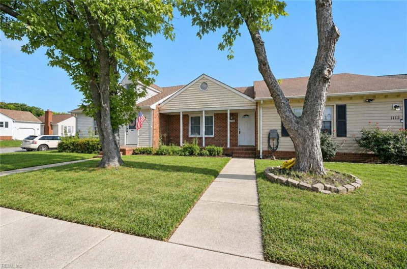 Photo 2 of 27 residential for sale in Virginia Beach virginia