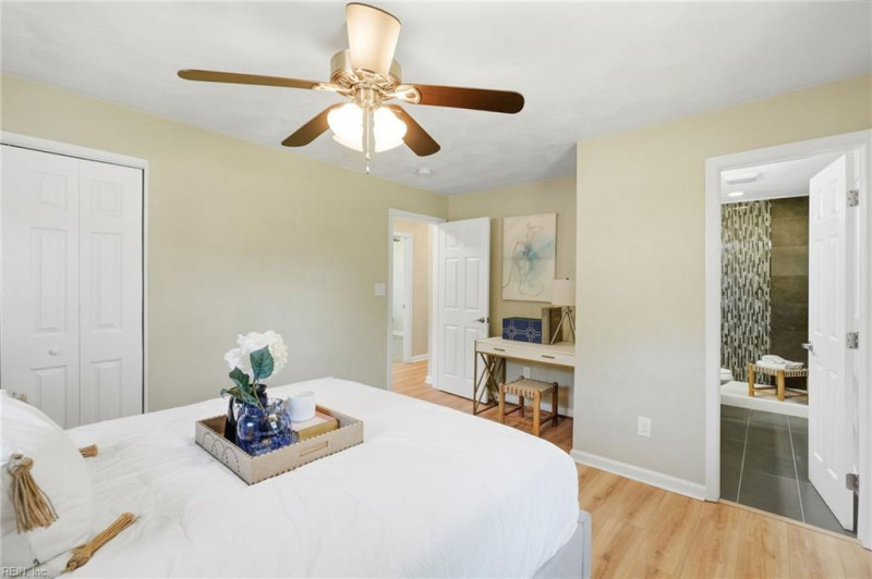 Photo 27 of 49 residential for sale in Virginia Beach virginia