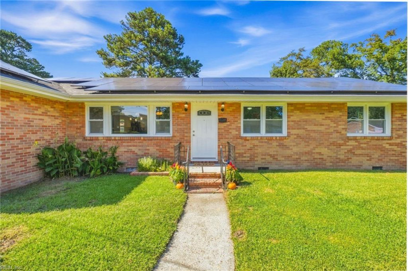 Photo 8 of 49 residential for sale in Virginia Beach virginia