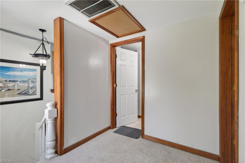 Photo 16 of 41 residential for sale in Hampton virginia