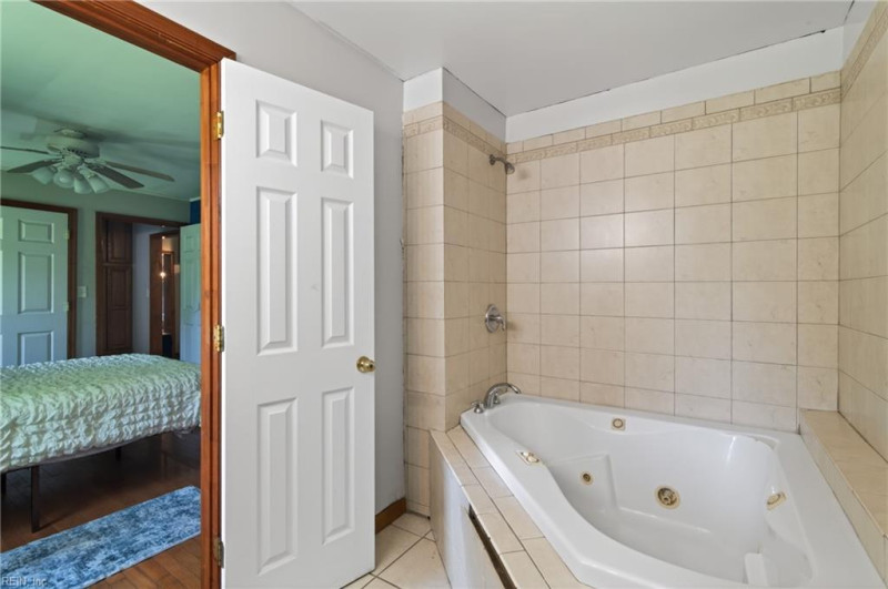 Photo 27 of 41 residential for sale in Hampton virginia