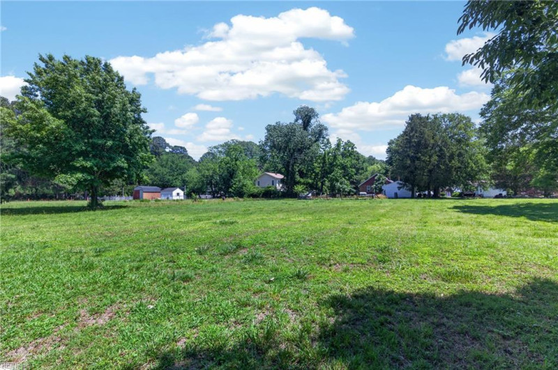 Photo 33 of 41 residential for sale in Hampton virginia