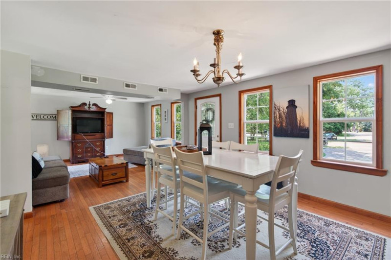 Photo 6 of 41 residential for sale in Hampton virginia