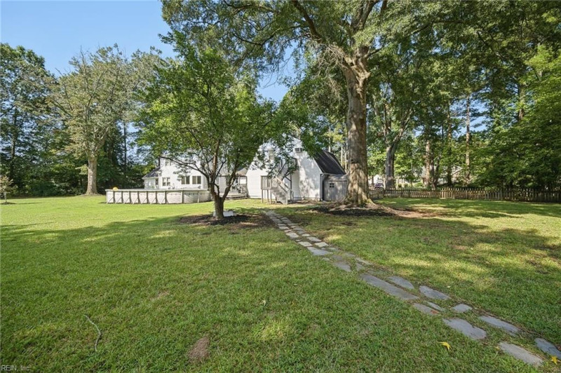 Photo 10 of 48 residential for sale in Chesapeake virginia