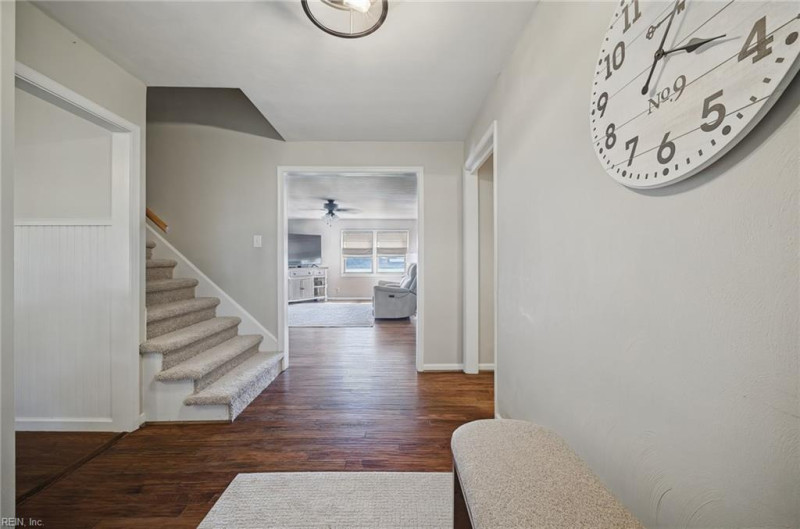 Photo 11 of 48 residential for sale in Chesapeake virginia