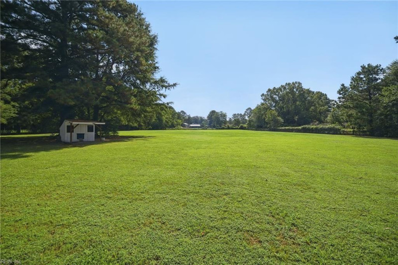 Photo 3 of 48 residential for sale in Chesapeake virginia