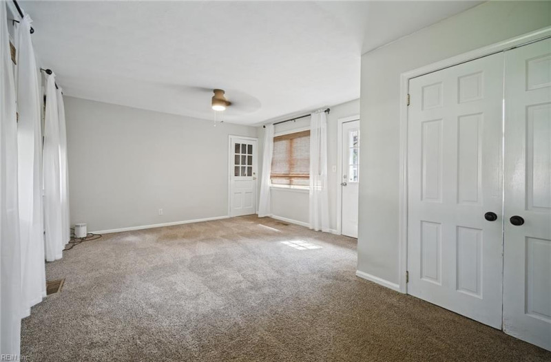 Photo 30 of 48 residential for sale in Chesapeake virginia