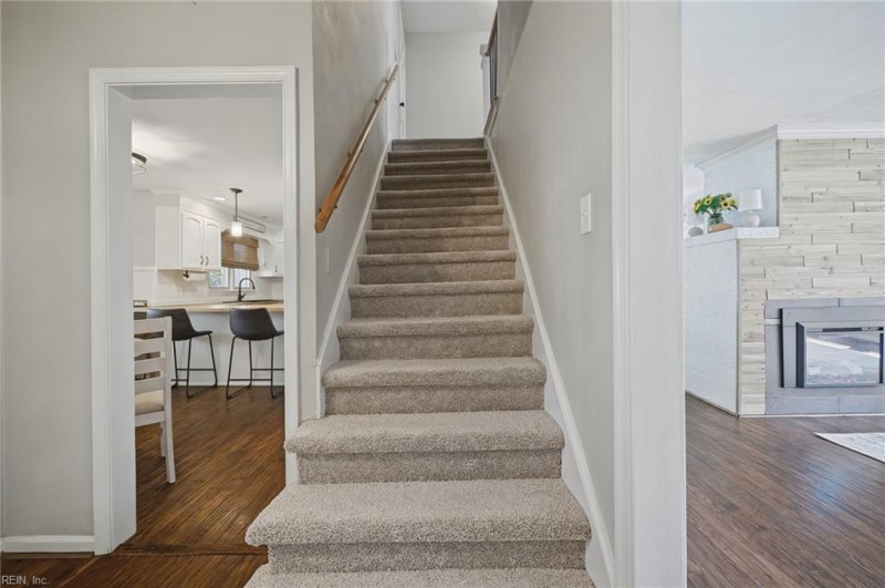 Photo 31 of 48 residential for sale in Chesapeake virginia
