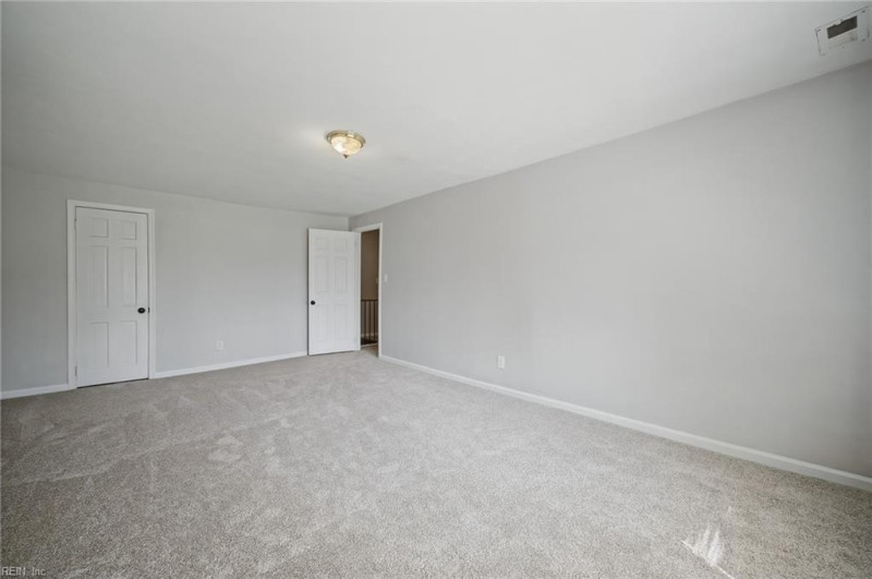 Photo 33 of 48 residential for sale in Chesapeake virginia