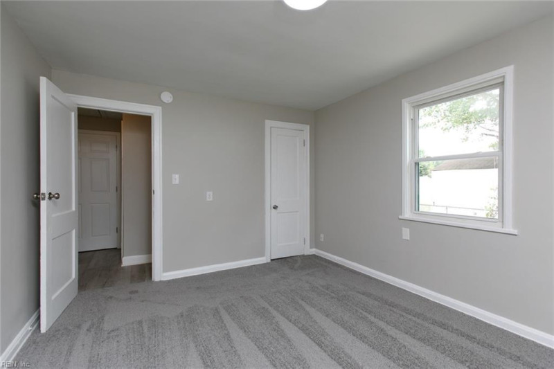 Photo 27 of 33 residential for sale in Newport News virginia