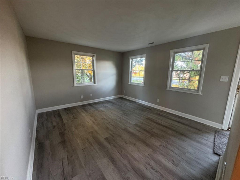 Photo 6 of 26 residential for sale in Newport News virginia Photo 6 of 26 residential for sale in Newport News virginia