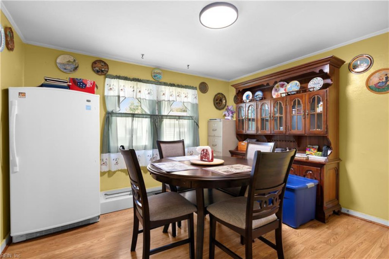 Photo 10 of 33 residential for sale in Norfolk virginia