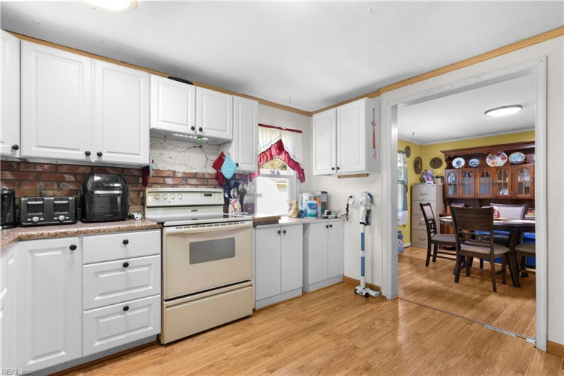Photo 15 of 33 residential for sale in Norfolk virginia