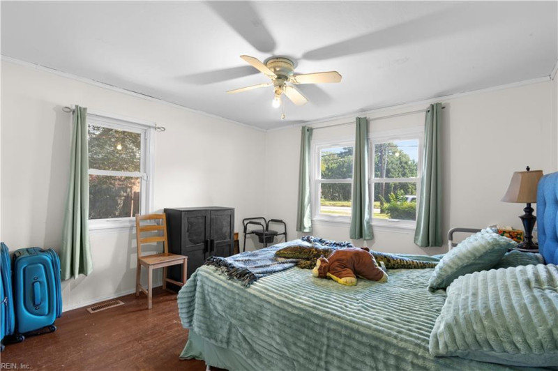 Photo 18 of 33 residential for sale in Norfolk virginia