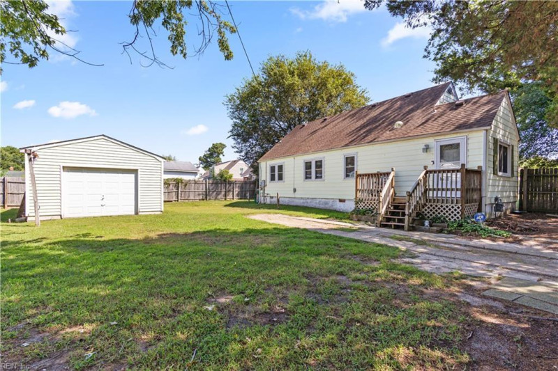 Photo 29 of 33 residential for sale in Norfolk virginia