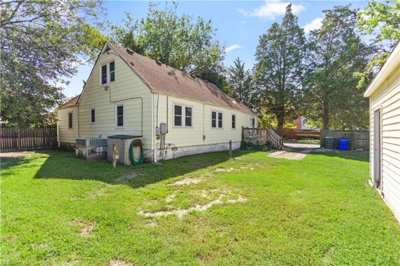 Photo 31 of 33 residential for sale in Norfolk virginia
