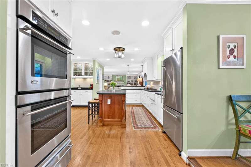 Photo 17 of 50 residential for sale in Virginia Beach virginia