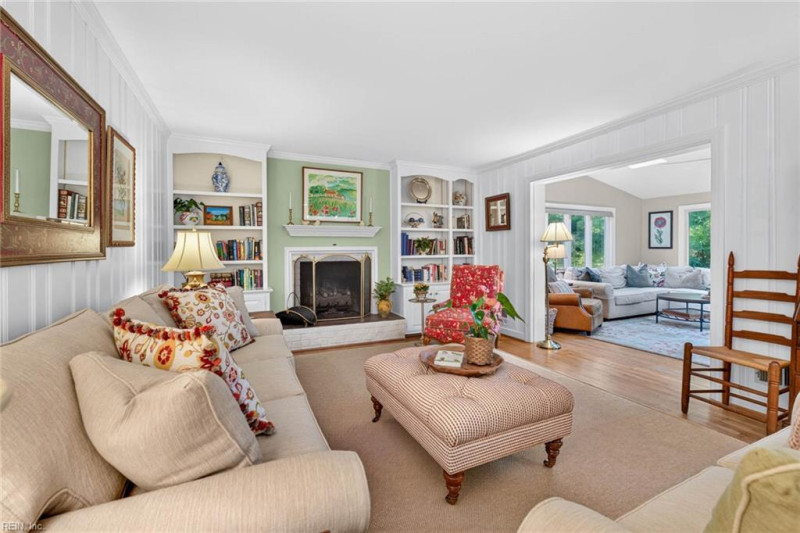 Photo 19 of 50 residential for sale in Virginia Beach virginia