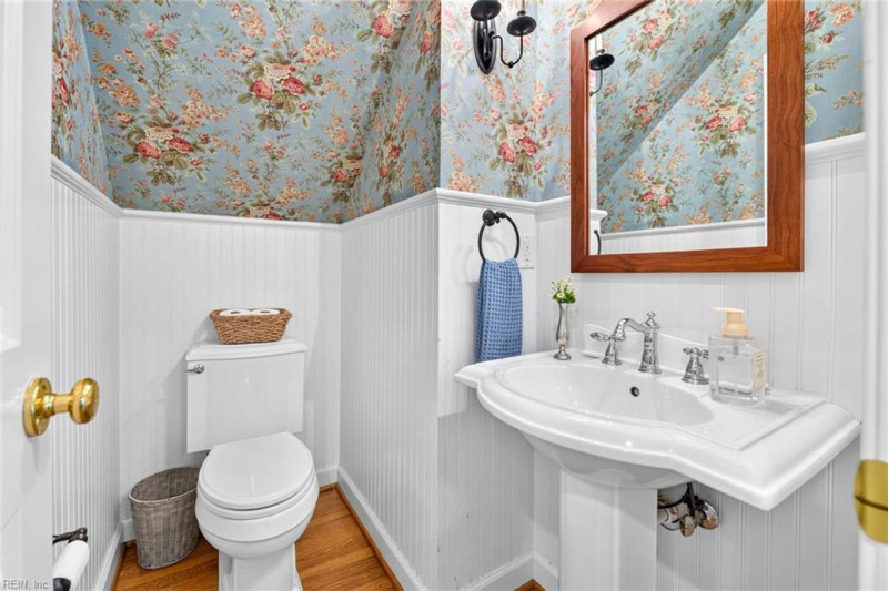 Photo 24 of 50 residential for sale in Virginia Beach virginia