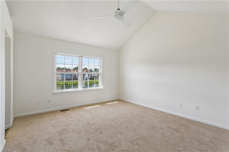 Photo 31 of 43 residential for sale in Portsmouth virginia