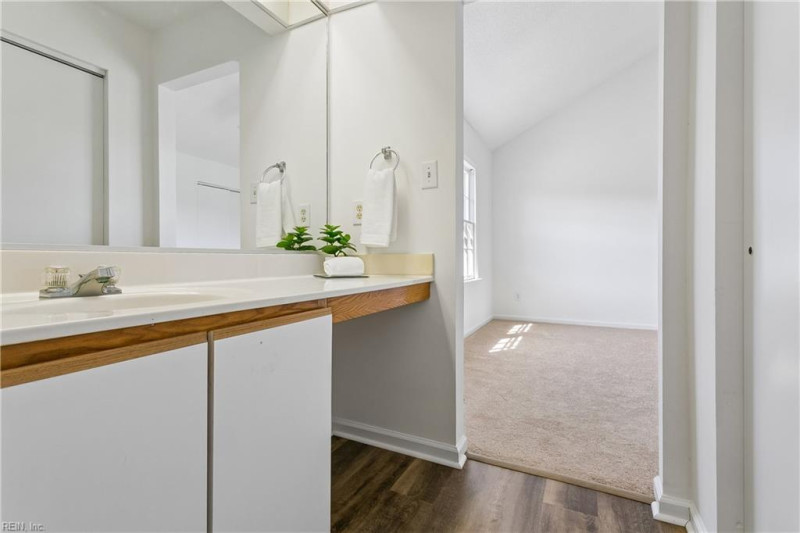 Photo 35 of 43 residential for sale in Portsmouth virginia
