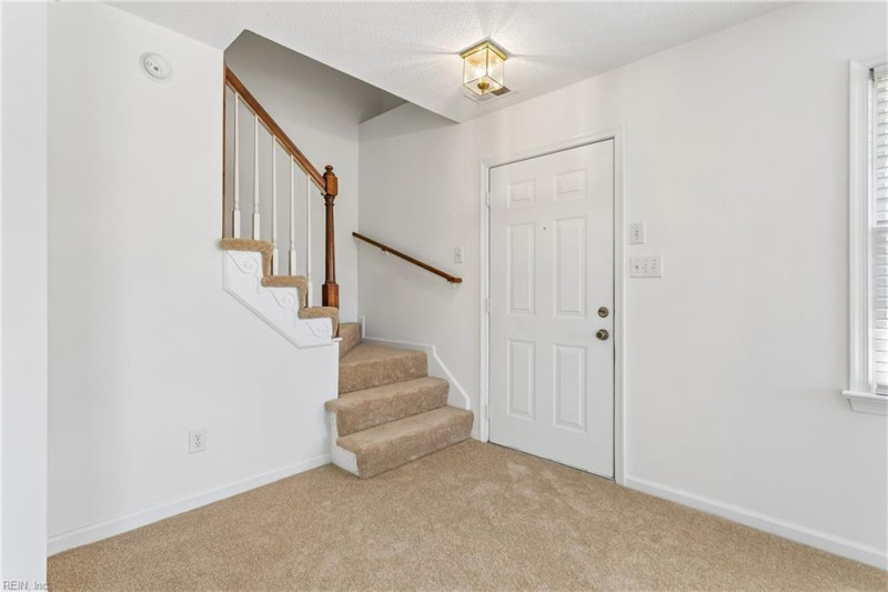 Photo 7 of 43 residential for sale in Portsmouth virginia