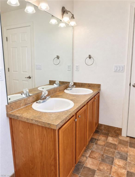 Photo 38 of 50 residential for sale in Portsmouth virginia Photo 38 of 50 residential for sale in Portsmouth virginia