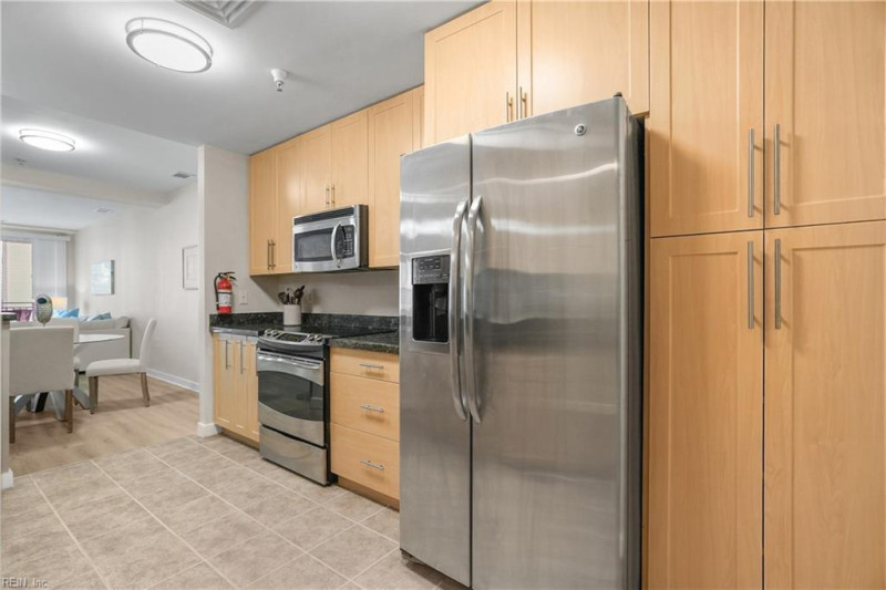 Photo 16 of 43 residential for sale in Virginia Beach virginia