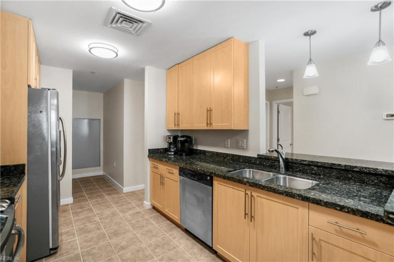 Photo 17 of 43 residential for sale in Virginia Beach virginia