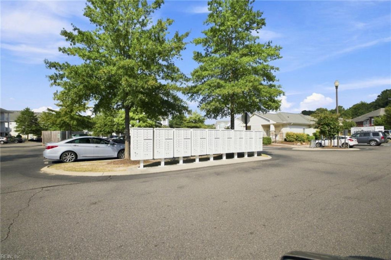 Photo 16 of 18 residential for sale in Chesapeake virginia