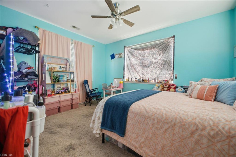 Photo 5 of 18 residential for sale in Chesapeake virginia