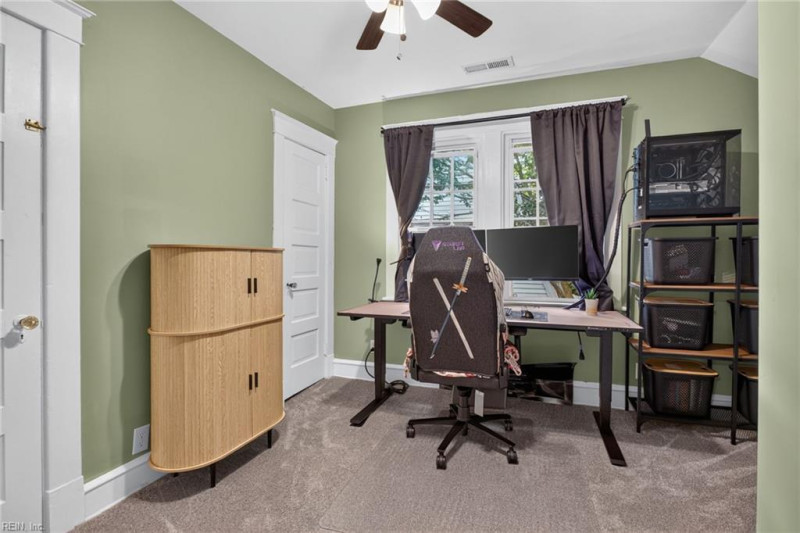 Photo 24 of 34 residential for sale in Hampton virginia