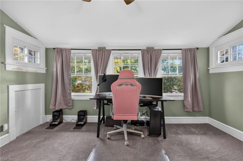 Photo 27 of 34 residential for sale in Hampton virginia